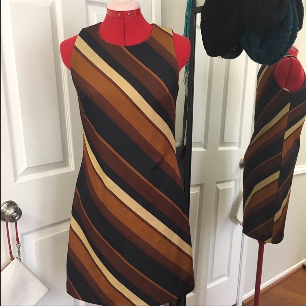 80s does 60s Stylish Wiggle Dress